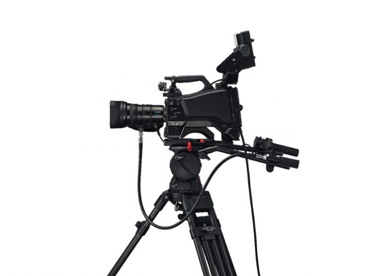 LA30x7 8 FZ90 Left Studio black