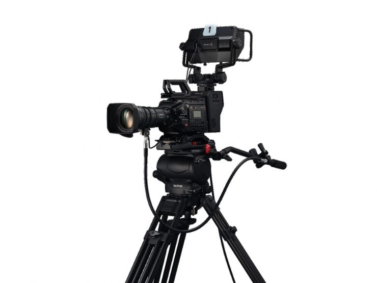 LA30x7 8 URSA Left Diagonal Studio FFACC black